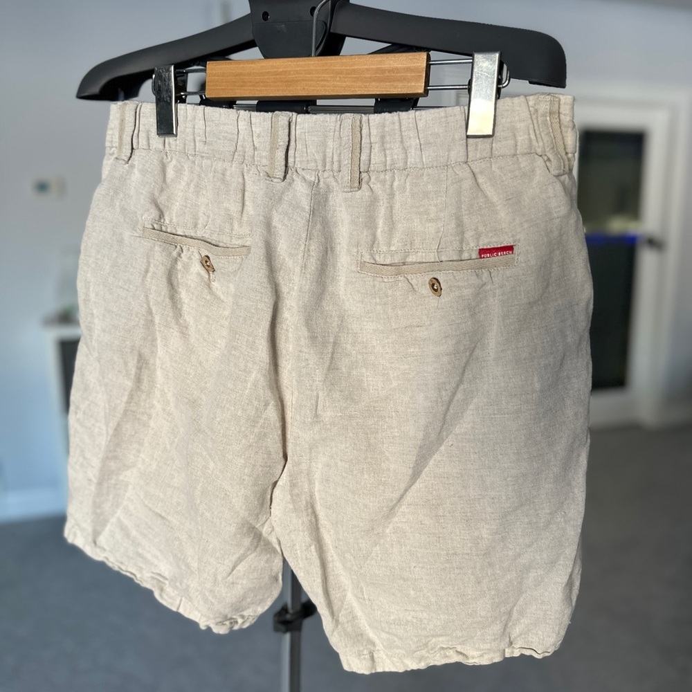 Public Beach Linen Flat Front Shorts | 7 Inch Inseam | Medium - Picture 4 of 10